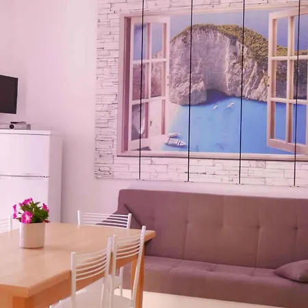 In 45649 Apartment *